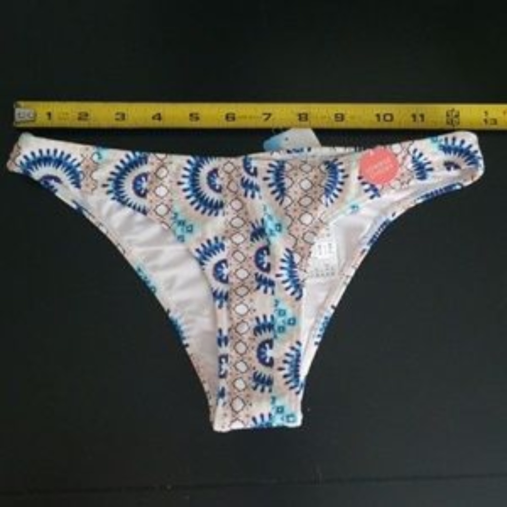 Bikini NWT - Picture 2 of 5